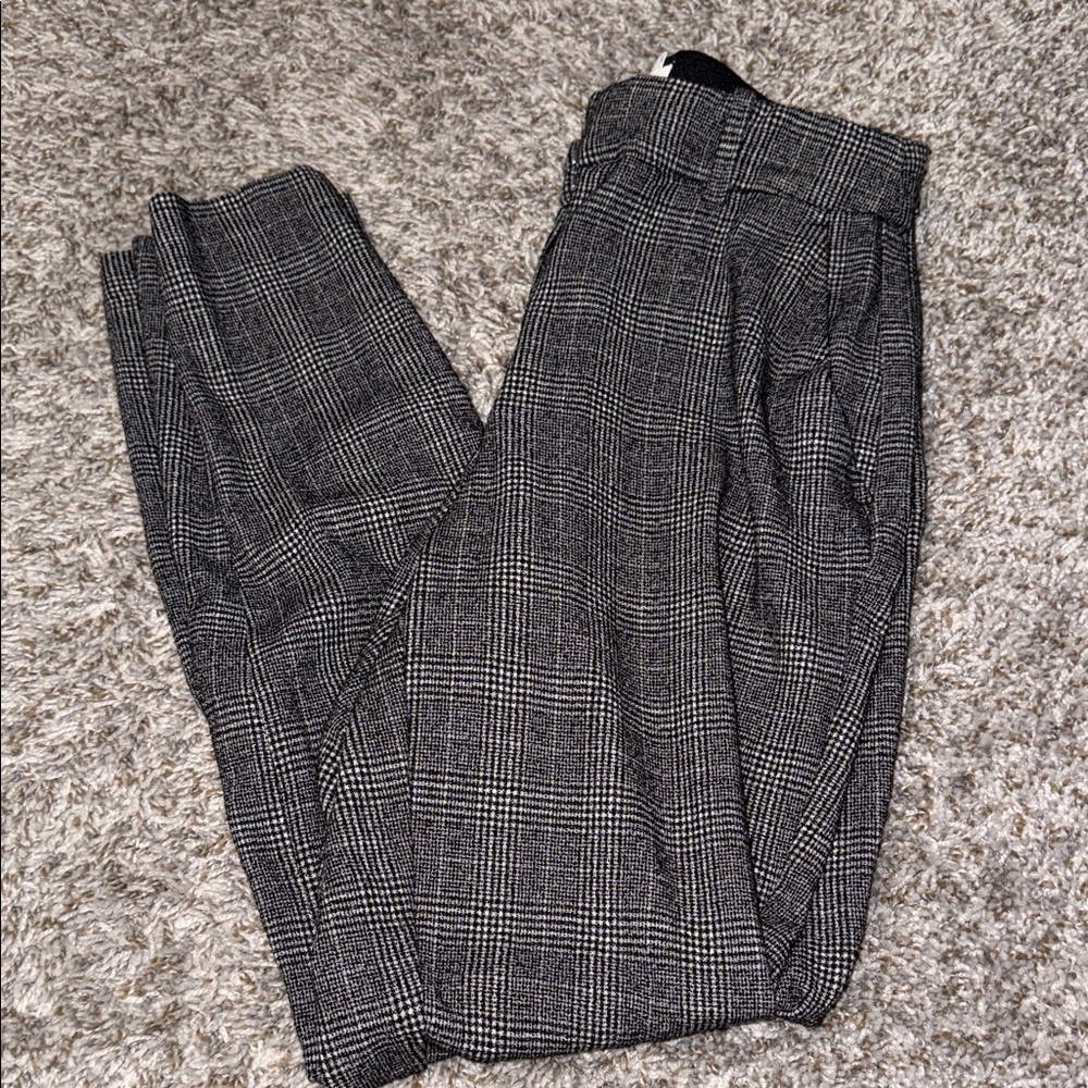 H&M Women’s Black and White Checkered Dress Pants